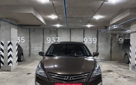 Hyundai Solaris II рестайлинг, 2015 год, 1 250 000 рублей, 2 фотография