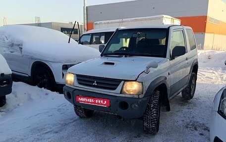Mitsubishi Pajero Mini II, 2000 год, 250 000 рублей, 2 фотография