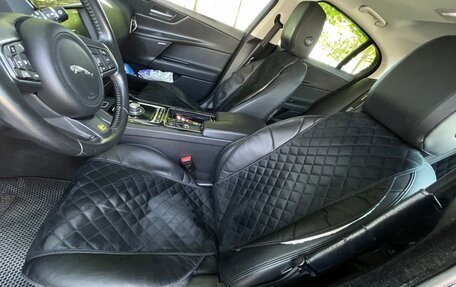 Jaguar XE I рестайлинг, 2017 год, 1 450 000 рублей, 14 фотография