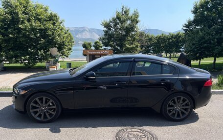 Jaguar XE I рестайлинг, 2017 год, 1 450 000 рублей, 3 фотография