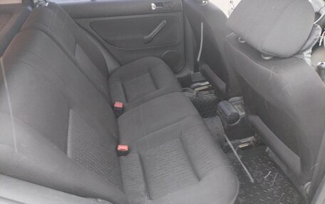 Volkswagen Golf IV, 2002 год, 350 000 рублей, 2 фотография