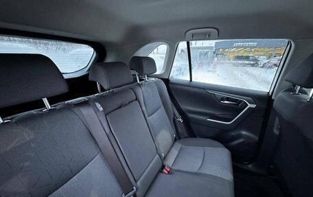 Toyota RAV4, 2019 год, 2 795 000 рублей, 14 фотография