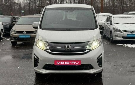 Honda Stepwgn IV, 2020 год, 2 395 000 рублей, 2 фотография