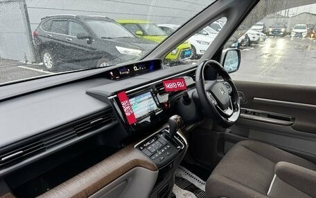 Honda Stepwgn IV, 2020 год, 2 395 000 рублей, 13 фотография