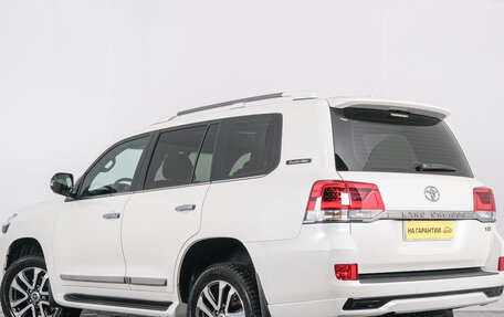 Toyota Land Cruiser 200, 2017 год, 6 349 000 рублей, 5 фотография