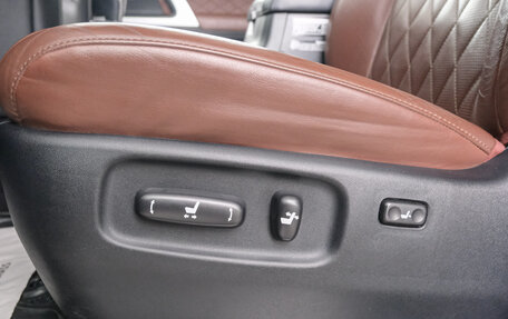 Toyota Land Cruiser 200, 2017 год, 6 349 000 рублей, 21 фотография