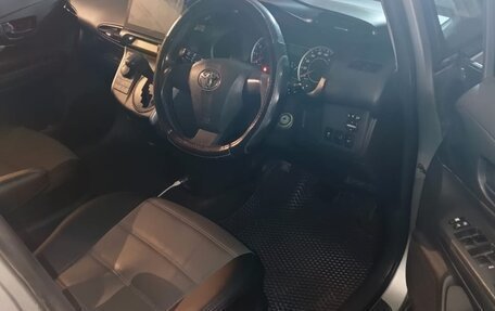 Toyota Wish II, 2009 год, 1 000 000 рублей, 6 фотография