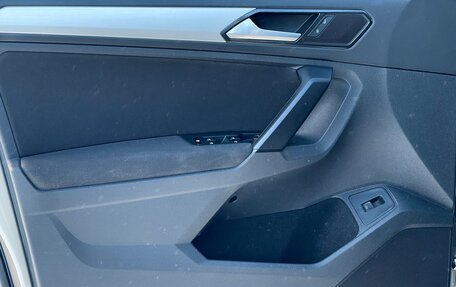 Volkswagen Tiguan II, 2018 год, 2 669 000 рублей, 15 фотография