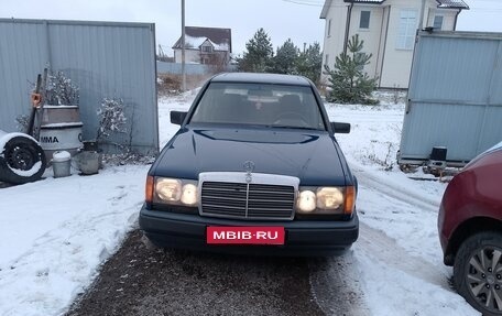 Mercedes-Benz W124, 1986 год, 230 000 рублей, 1 фотография