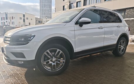 Volkswagen Tiguan II, 2017 год, 2 540 000 рублей, 1 фотография