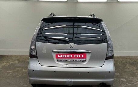 Mitsubishi Grandis, 2005 год, 590 000 рублей, 3 фотография