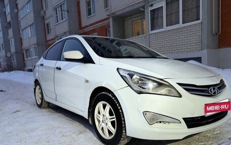 Hyundai Solaris II рестайлинг, 2015 год, 830 000 рублей, 5 фотография