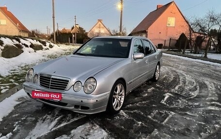 Mercedes-Benz E-Класс, 1999 год, 400 000 рублей, 4 фотография