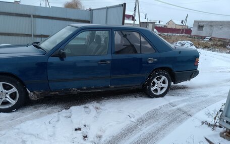 Mercedes-Benz W124, 1986 год, 230 000 рублей, 3 фотография