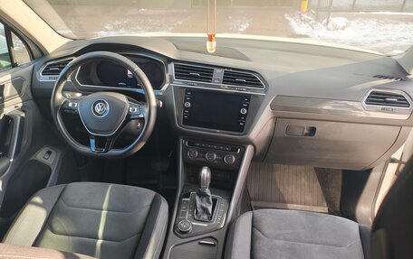 Volkswagen Tiguan II, 2017 год, 2 540 000 рублей, 8 фотография