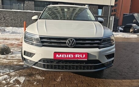Volkswagen Tiguan II, 2017 год, 2 540 000 рублей, 6 фотография
