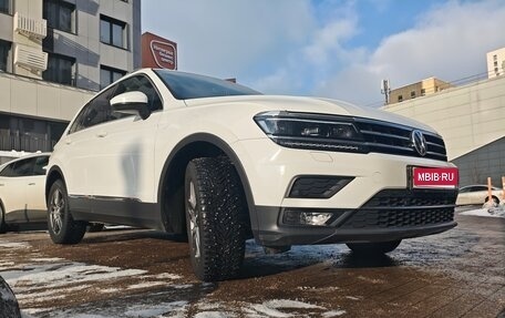 Volkswagen Tiguan II, 2017 год, 2 540 000 рублей, 5 фотография