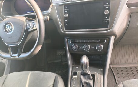 Volkswagen Tiguan II, 2017 год, 2 540 000 рублей, 11 фотография