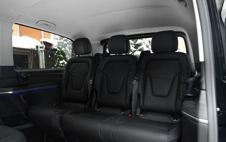 Mercedes-Benz V-Класс, 2025 год, 10 480 000 рублей, 24 фотография