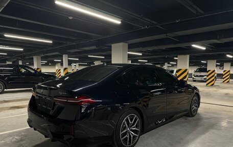 BMW 5 серия, 2024 год, 7 800 000 рублей, 2 фотография