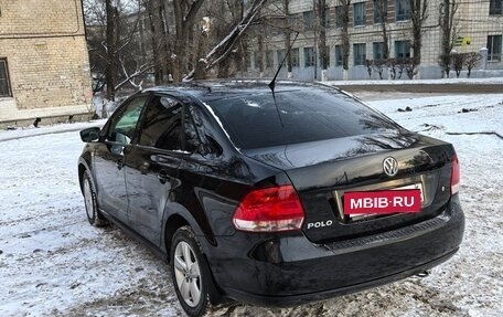 Volkswagen Polo VI (EU Market), 2012 год, 695 000 рублей, 3 фотография