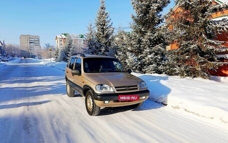 Chevrolet Niva I рестайлинг, 2005 год, 260 000 рублей, 1 фотография