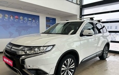 Mitsubishi Outlander III рестайлинг 3, 2020 год, 2 049 000 рублей, 1 фотография
