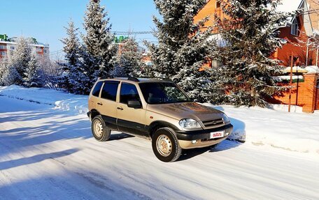 Chevrolet Niva I рестайлинг, 2005 год, 260 000 рублей, 2 фотография