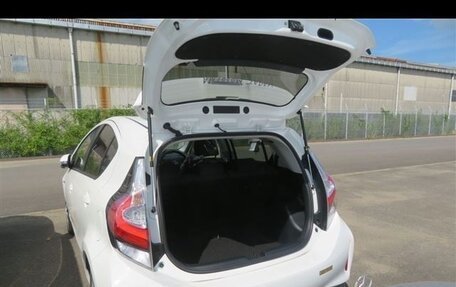 Toyota Aqua I, 2018 год, 1 210 000 рублей, 6 фотография