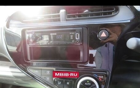 Toyota Aqua I, 2018 год, 1 210 000 рублей, 10 фотография