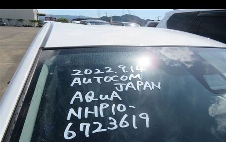 Toyota Aqua I, 2018 год, 1 210 000 рублей, 16 фотография