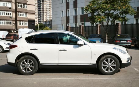 Infiniti QX50 I рестайлинг, 2017 год, 2 100 000 рублей, 14 фотография