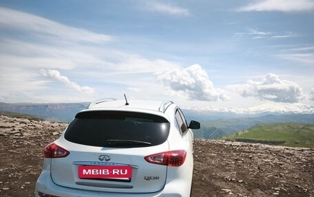 Infiniti QX50 I рестайлинг, 2017 год, 2 100 000 рублей, 9 фотография