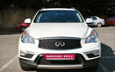 Infiniti QX50 I рестайлинг, 2017 год, 2 100 000 рублей, 12 фотография