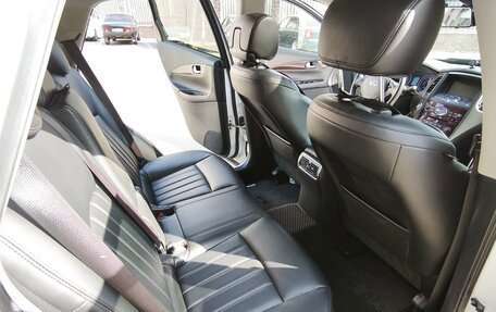 Infiniti QX50 I рестайлинг, 2017 год, 2 100 000 рублей, 19 фотография