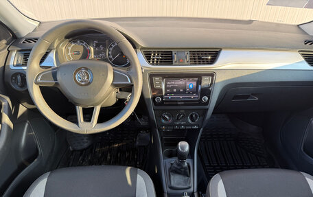 Skoda Rapid I, 2017 год, 1 170 000 рублей, 14 фотография