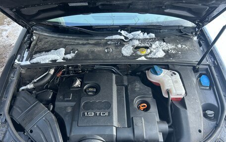 Audi A4, 2005 год, 850 000 рублей, 11 фотография