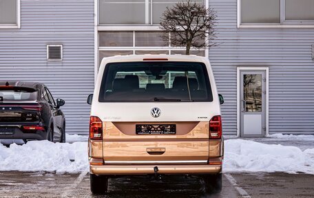 Volkswagen Multivan T6 рестайлинг, 2019 год, 5 395 000 рублей, 5 фотография