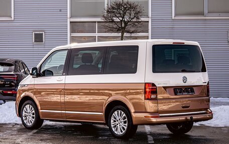Volkswagen Multivan T6 рестайлинг, 2019 год, 5 395 000 рублей, 4 фотография