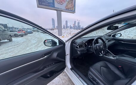 Toyota Camry, 2021 год, 3 500 000 рублей, 7 фотография