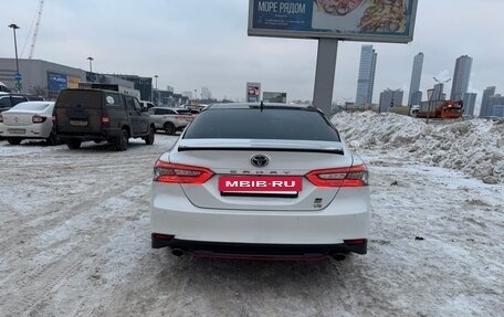 Toyota Camry, 2021 год, 3 500 000 рублей, 4 фотография