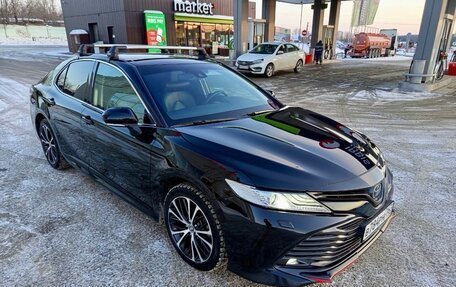 Toyota Camry, 2020 год, 3 000 000 рублей, 3 фотография