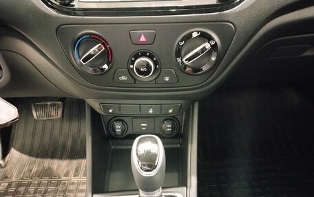 Hyundai Solaris II рестайлинг, 2021 год, 1 820 000 рублей, 11 фотография