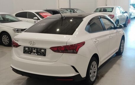 Hyundai Solaris II рестайлинг, 2021 год, 1 820 000 рублей, 6 фотография