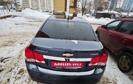 Chevrolet Cruze II, 2011 год, 595 000 рублей, 4 фотография