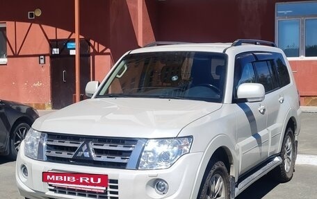 Mitsubishi Pajero IV, 2014 год, 2 900 000 рублей, 6 фотография