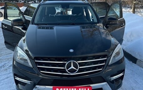 Mercedes-Benz M-Класс, 2013 год, 2 750 000 рублей, 3 фотография