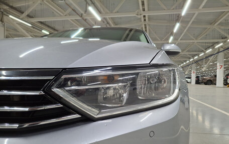 Volkswagen Passat B8 рестайлинг, 2018 год, 1 870 000 рублей, 17 фотография