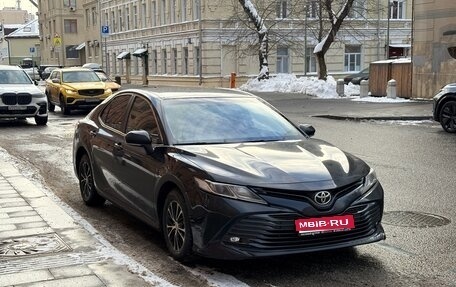 Toyota Camry, 2020 год, 2 600 000 рублей, 1 фотография