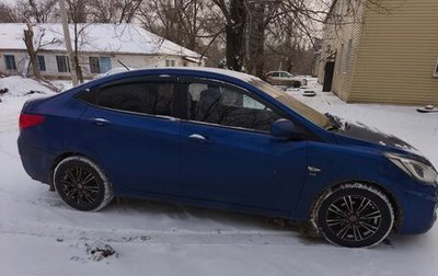 Hyundai Solaris II рестайлинг, 2012 год, 730 000 рублей, 1 фотография